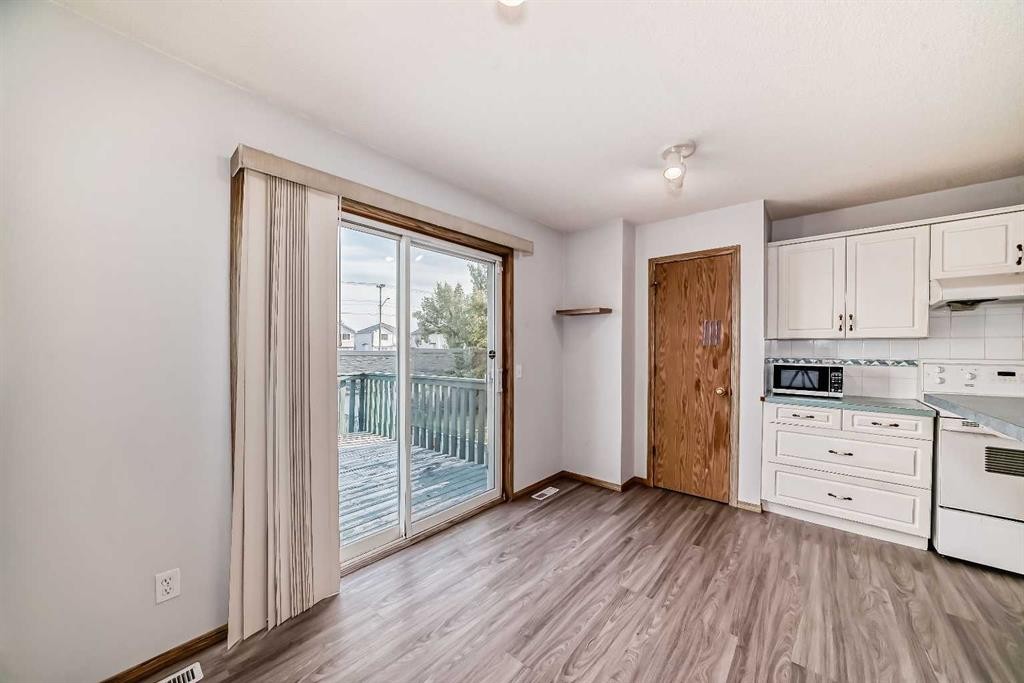172 Panorama Hills Place Nw, Calgary, AB - Indoor Photo Showing Kitchen