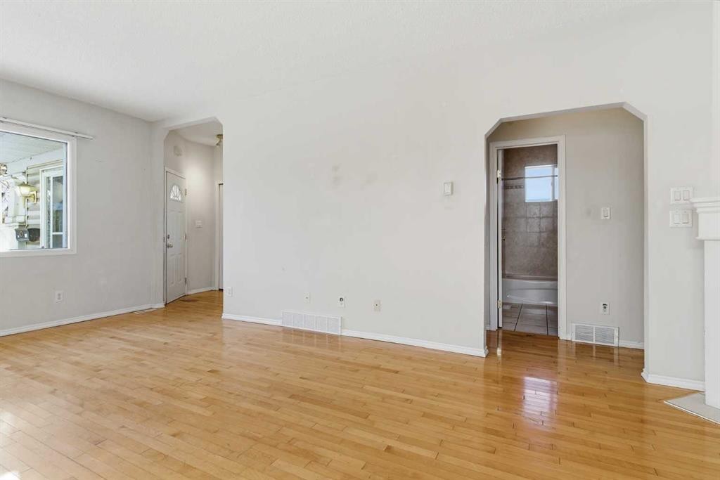 310 10 Avenue Ne, Calgary, AB