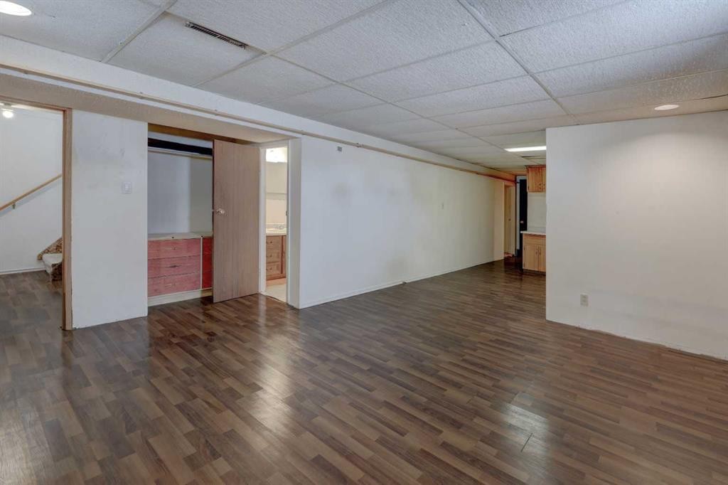 4513 Forman Crescent Se, Calgary, AB - Indoor