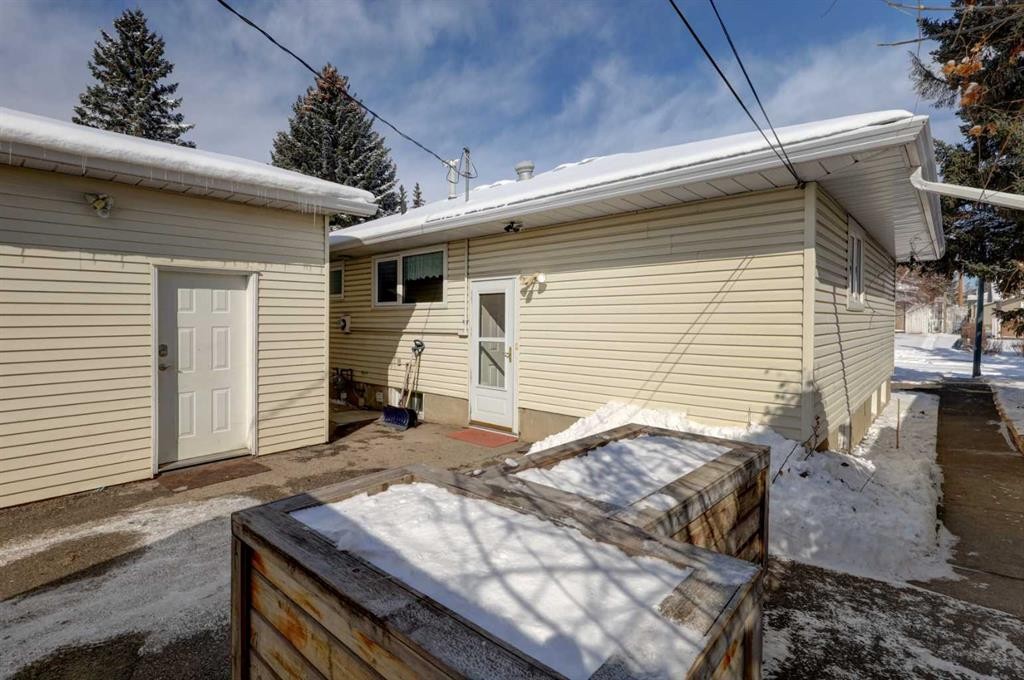 4513 Forman Crescent Se, Calgary, AB - Outdoor With Exterior