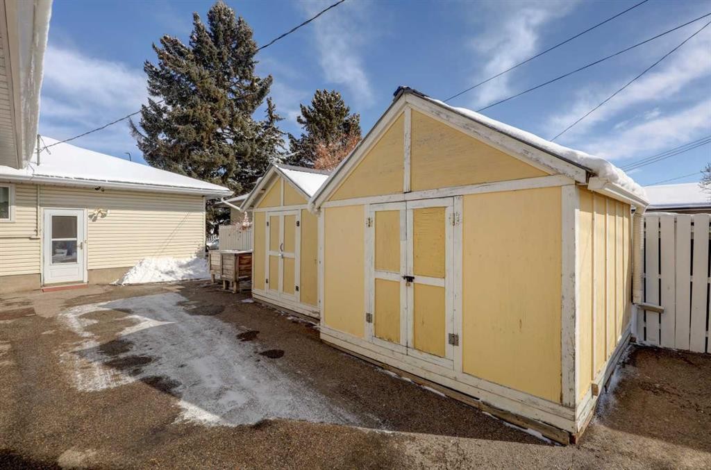 4513 Forman Crescent Se, Calgary, AB - Outdoor With Exterior