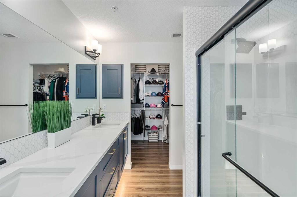 1306-42 Cranbrook Gardens Se, Calgary, AB - Indoor Photo Showing Bathroom