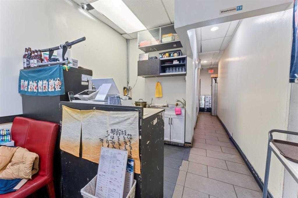 920 36 Street Ne, Calgary, AB