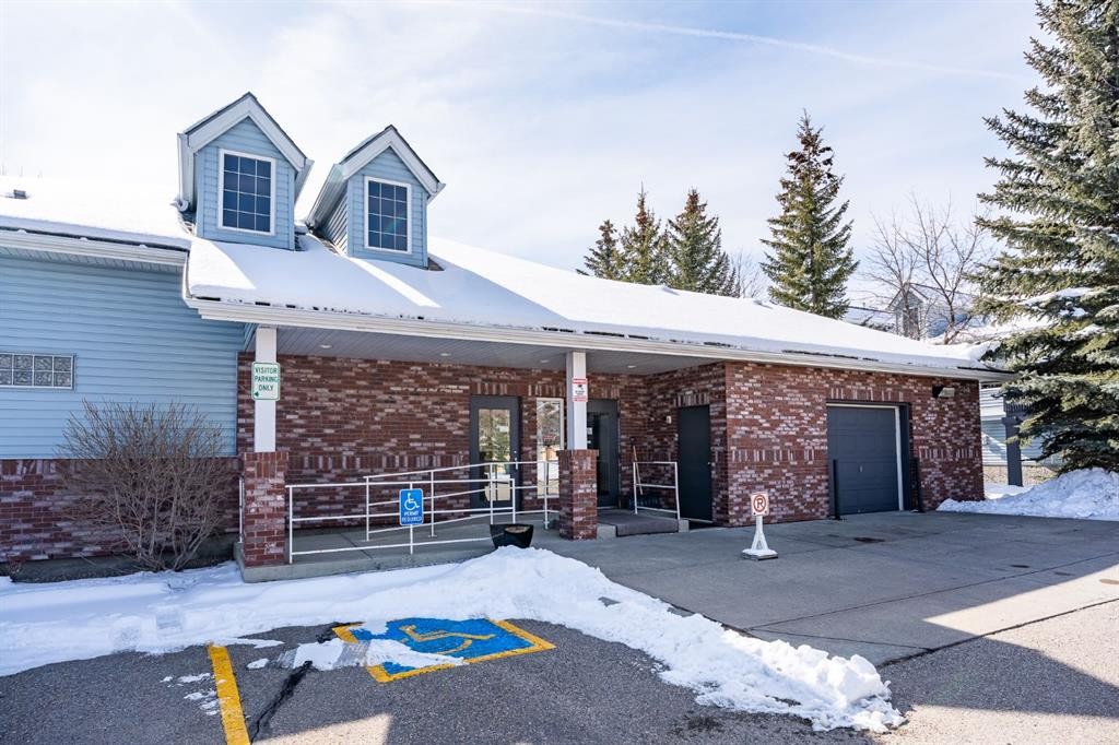 216 Valley Ridge Heights Nw, Calgary, AB - Outdoor