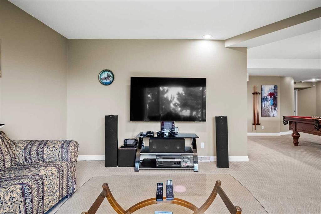 136 Patrick View Sw, Calgary, AB - Indoor