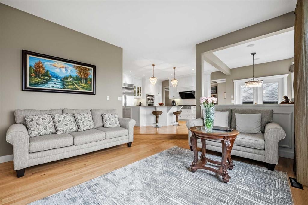 136 Patrick View Sw, Calgary, AB - Indoor Photo Showing Living Room