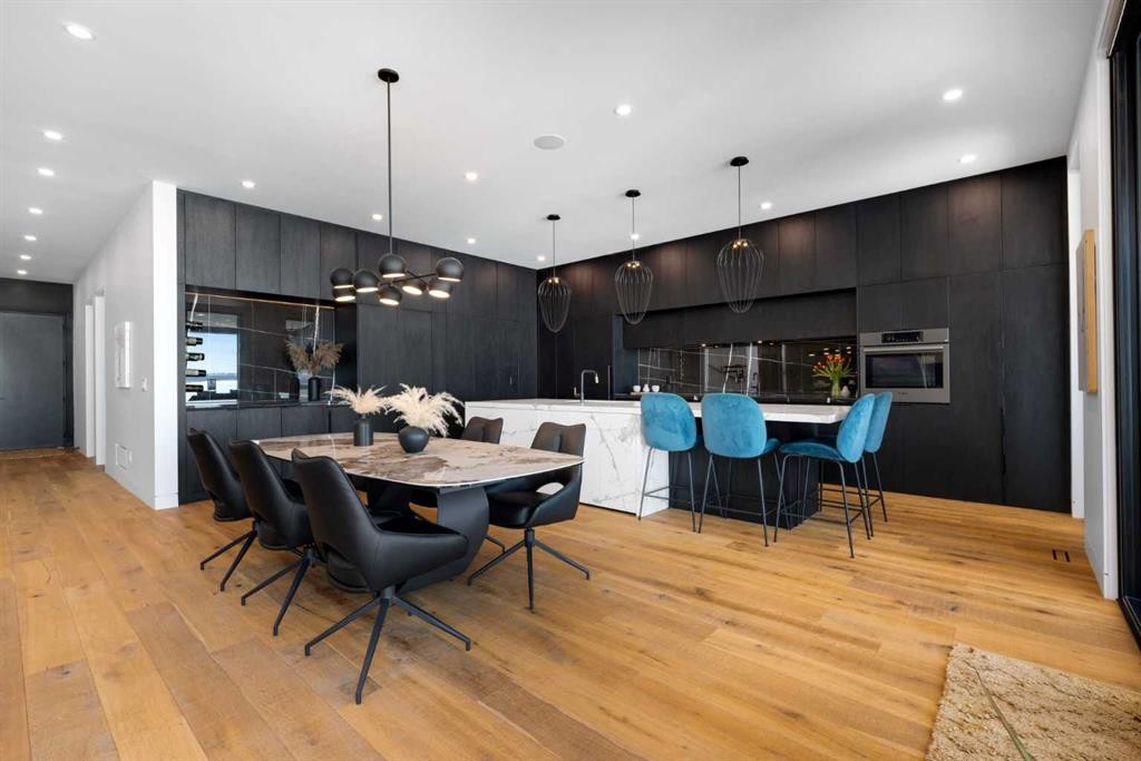 71 Birchcliff Road, Birchcliff, AB - Indoor Photo Showing Dining Room