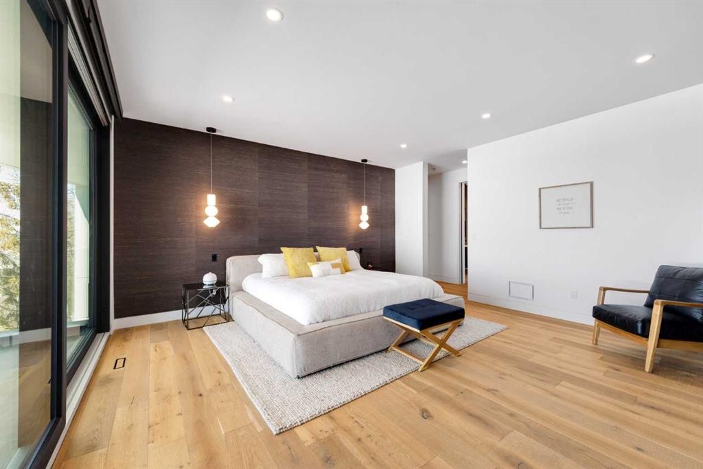 71 Birchcliff Road, Birchcliff, AB - Indoor Photo Showing Bedroom