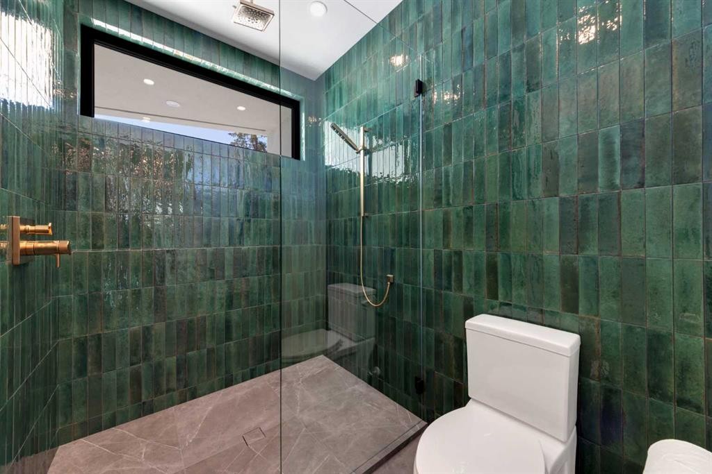 71 Birchcliff Road, Birchcliff, AB - Indoor Photo Showing Bathroom