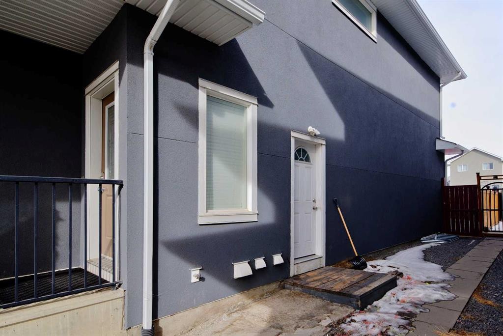 18 Redstone Manor Ne, Calgary, AB - Outdoor With Exterior