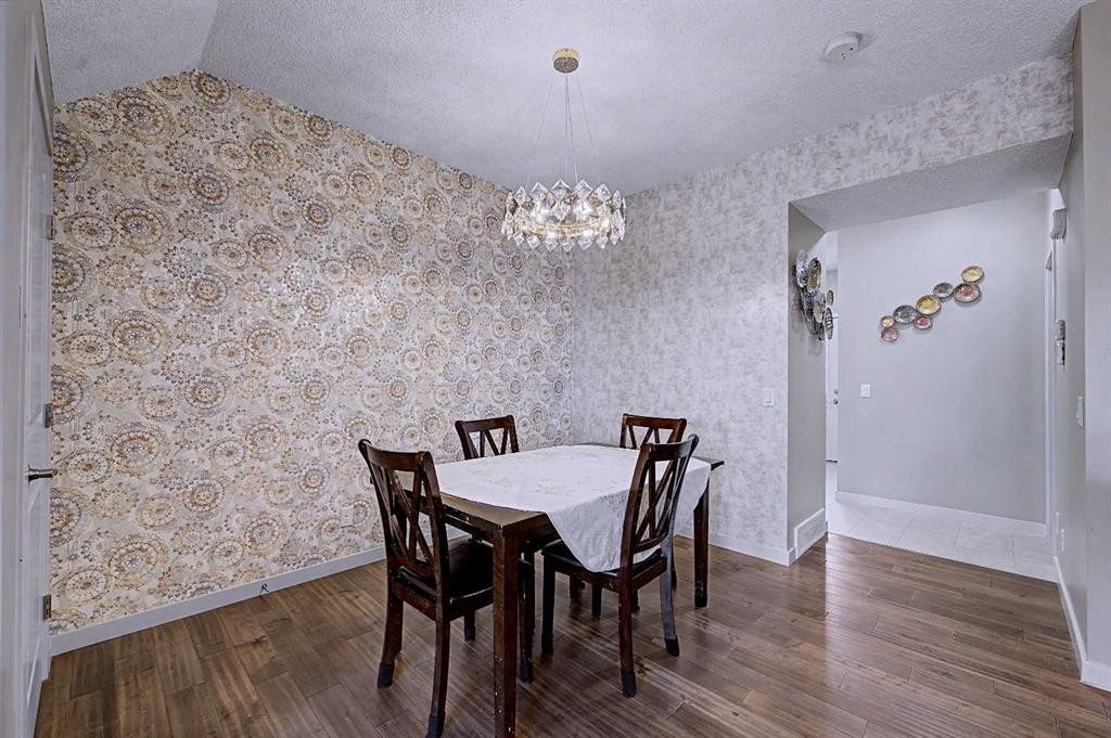 80 Chaparral Valley Crescent Se, Calgary, AB - Indoor Photo Showing Dining Room