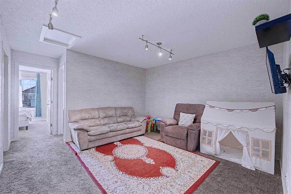 80 Chaparral Valley Crescent Se, Calgary, AB - Indoor