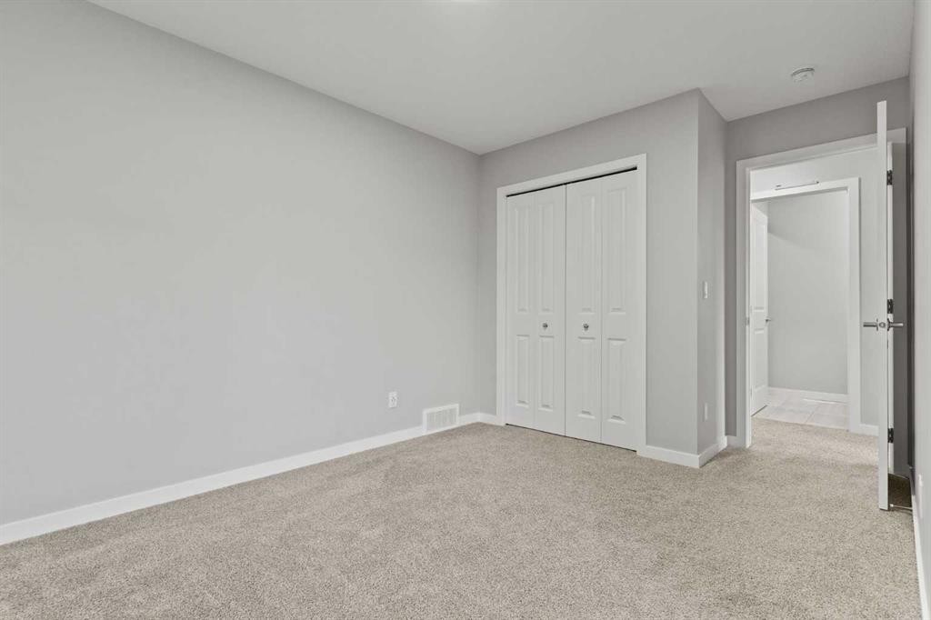 109 Mallard Grove Se, Calgary, AB - Indoor Photo Showing Other Room
