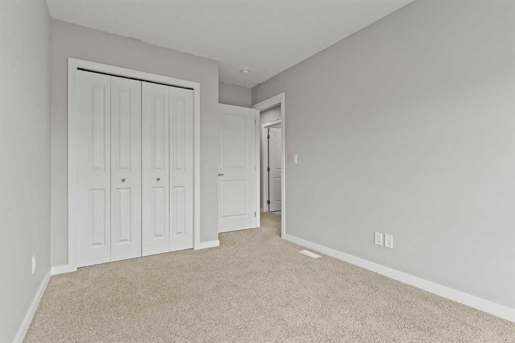 109 Mallard Grove Se, Calgary, AB - Indoor