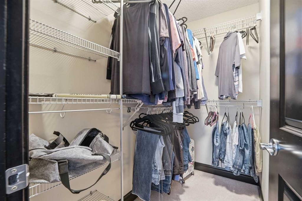 224 Everbrook Way Sw, Calgary, AB - Indoor With Storage