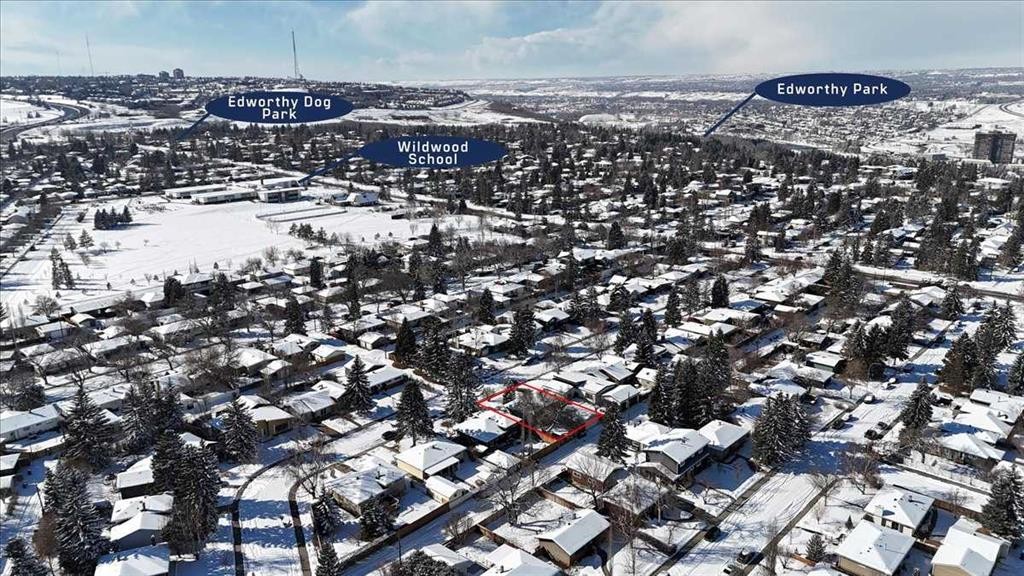 140 Waterloo Drive Sw, Calgary, AB - Outdoor With View
