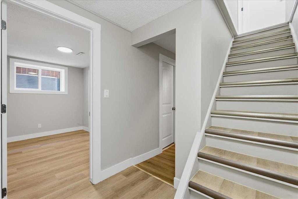 172 Abinger Crescent Ne, Calgary, AB - Indoor Photo Showing Other Room