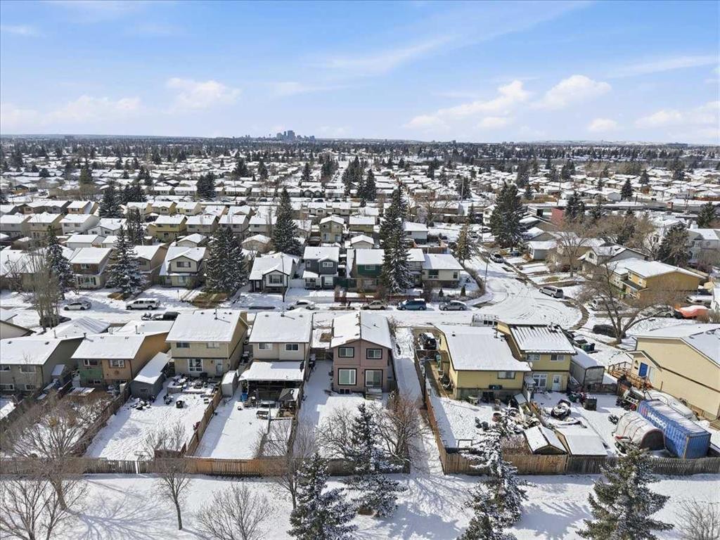 172 Abinger Crescent Ne, Calgary, AB - Outdoor With View