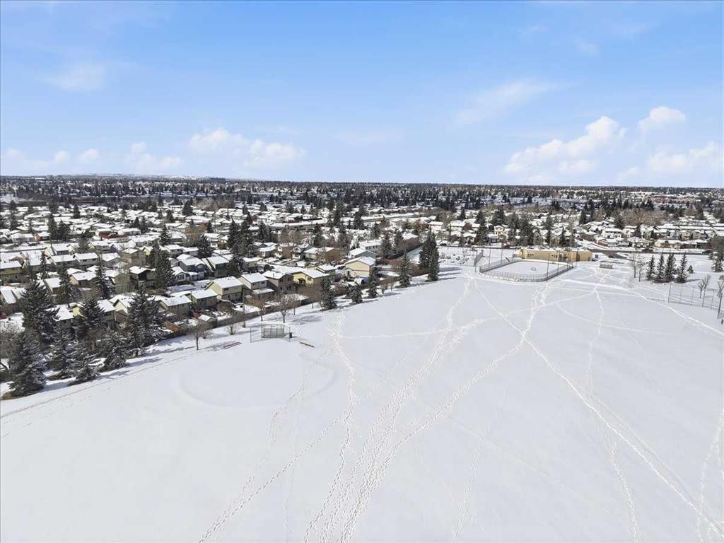 172 Abinger Crescent Ne, Calgary, AB - Outdoor With View
