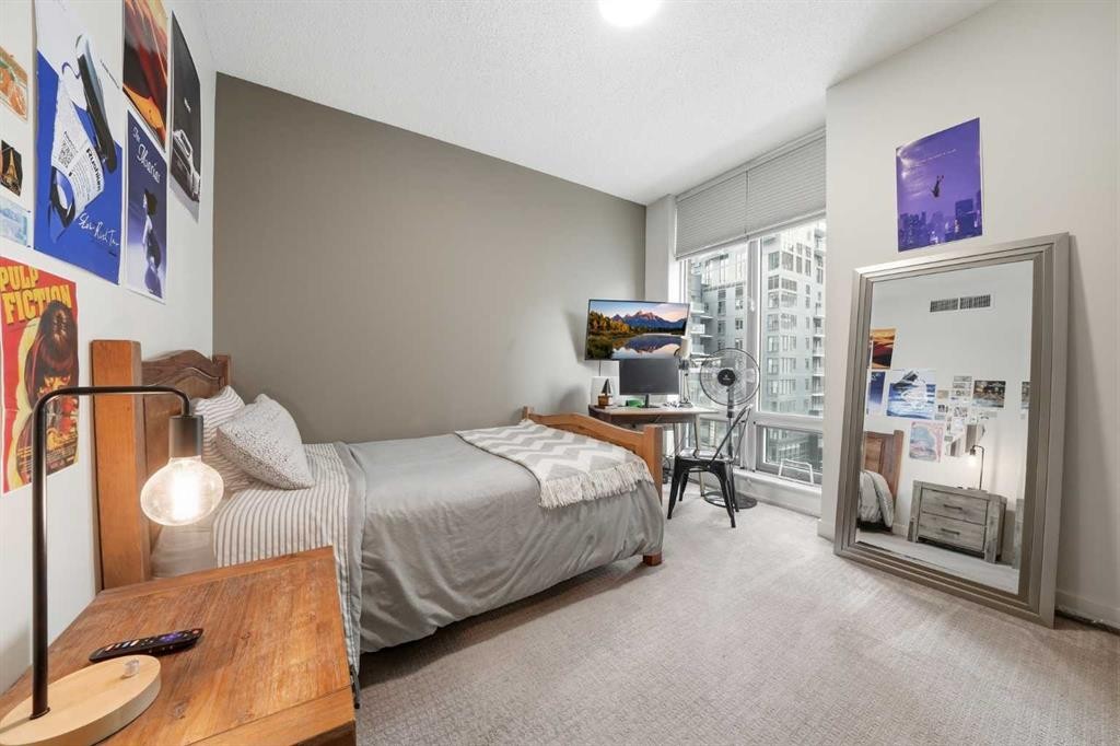 504-530 12 Avenue Sw, Calgary, AB - Indoor Photo Showing Bedroom