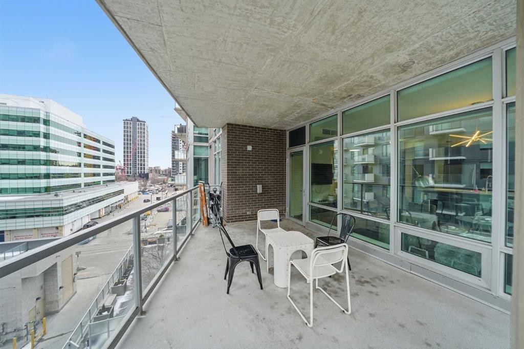 504-530 12 Avenue Sw, Calgary, AB - Outdoor With Balcony With Exterior