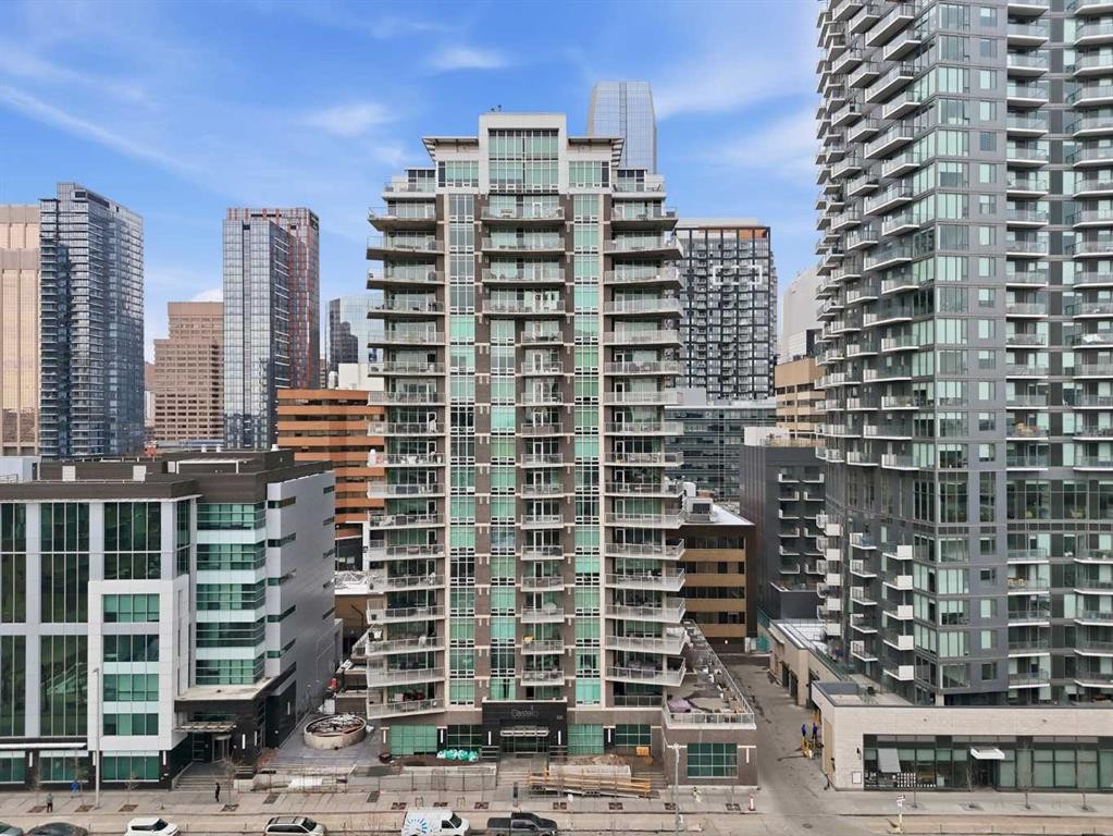504-530 12 Avenue Sw, Calgary, AB - Outdoor With Balcony With Facade