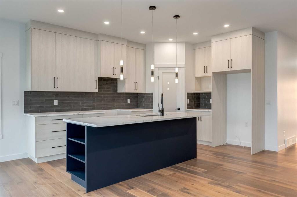 232 Red Tail Ridge Se, High River, AB - Indoor Photo Showing Kitchen