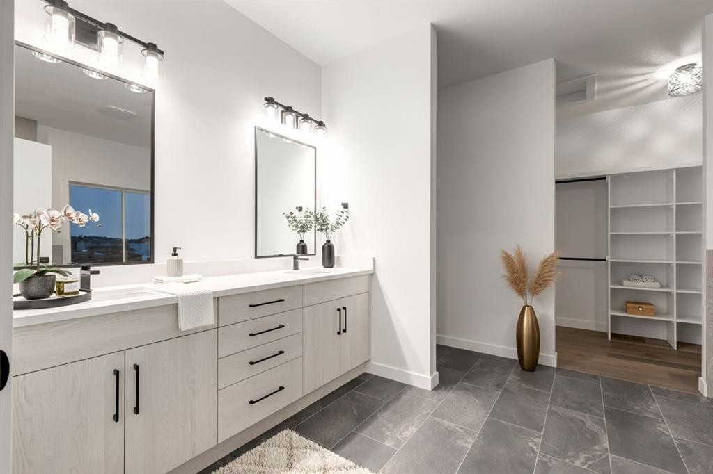 232 Red Tail Ridge Se, High River, AB - Indoor Photo Showing Bathroom