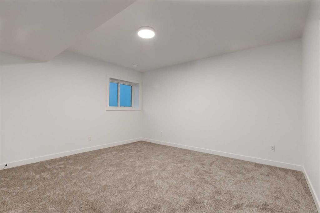 232 Red Tail Ridge Se, High River, AB - Indoor Photo Showing Other Room