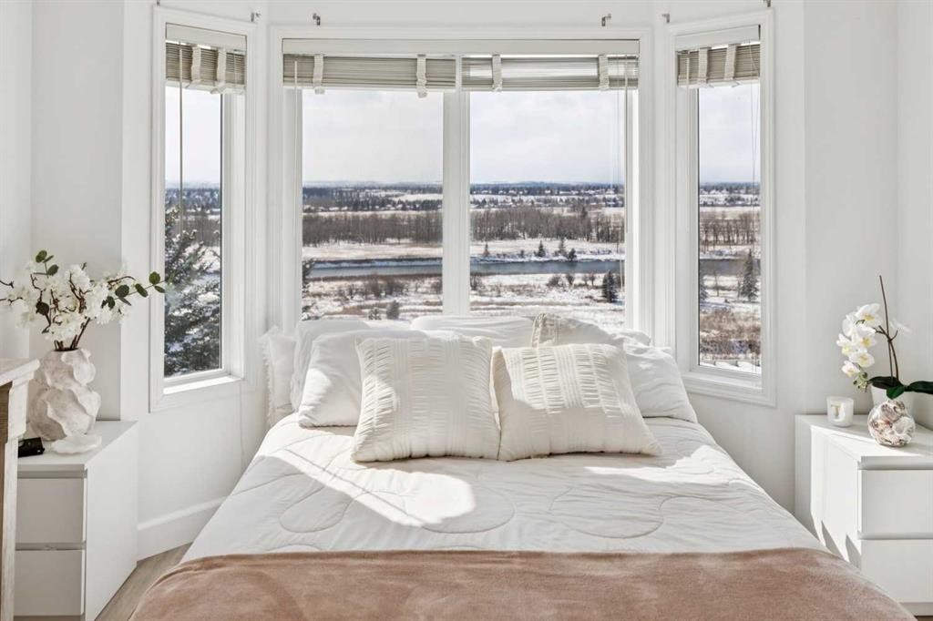 129 Mt Douglas Circle Se, Calgary, AB - Indoor Photo Showing Bedroom