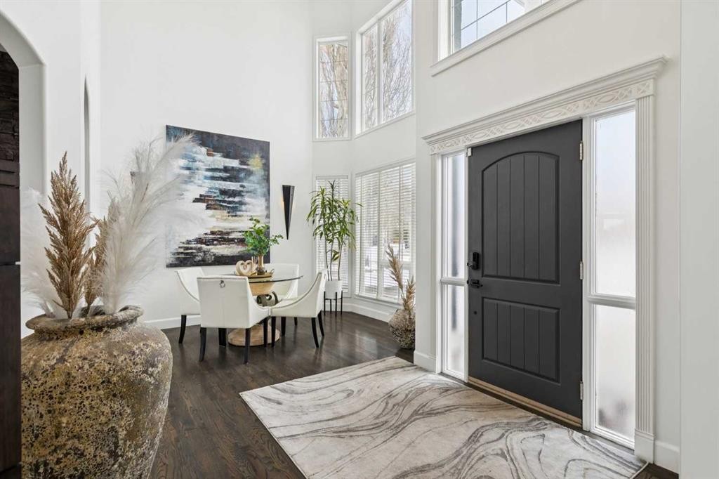 129 Mt Douglas Circle Se, Calgary, AB - Indoor