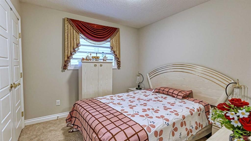 47 Saddlelake Way Ne, Calgary, AB - Indoor Photo Showing Bedroom