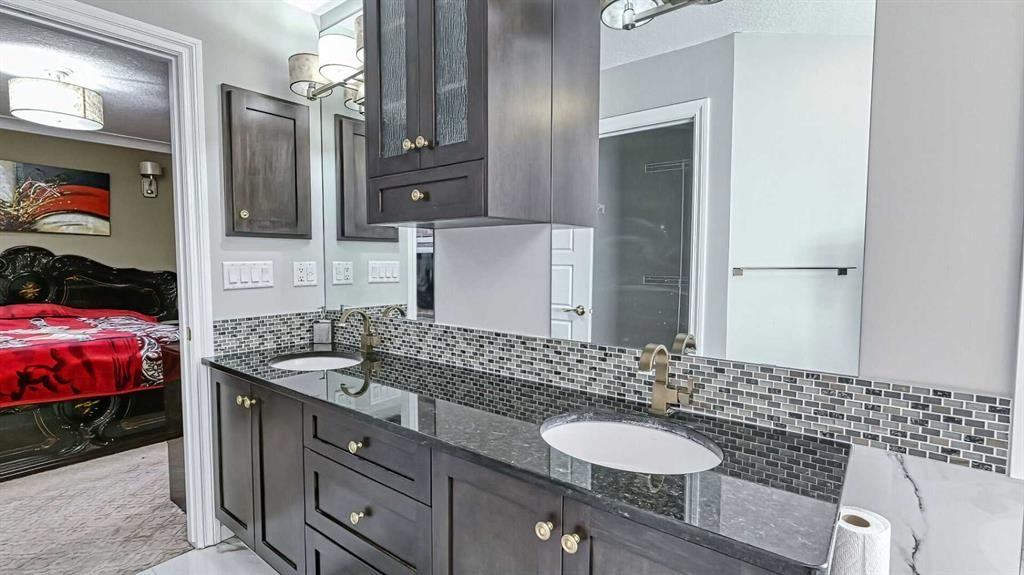 47 Saddlelake Way Ne, Calgary, AB - Indoor Photo Showing Bathroom