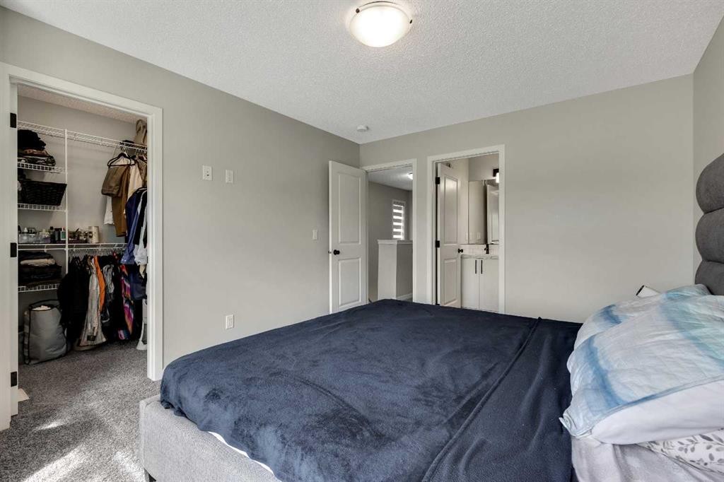 46 Creekstone Path Sw, Calgary, AB - Indoor Photo Showing Bedroom