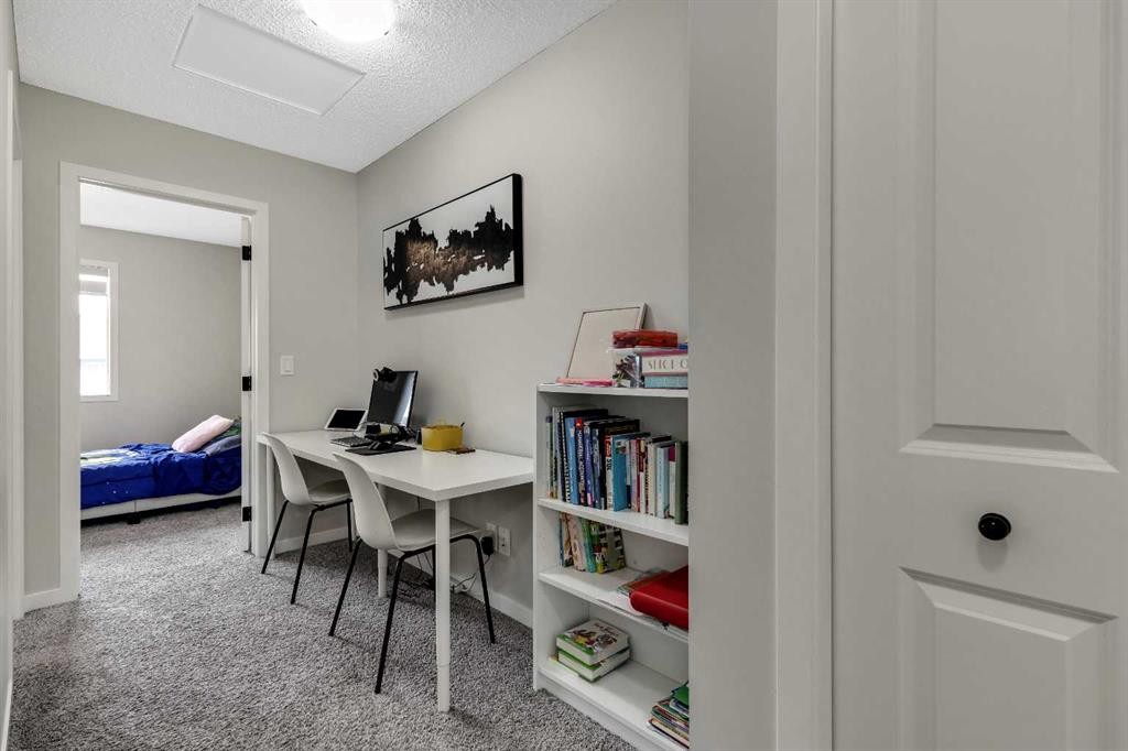 46 Creekstone Path Sw, Calgary, AB - Indoor Photo Showing Office