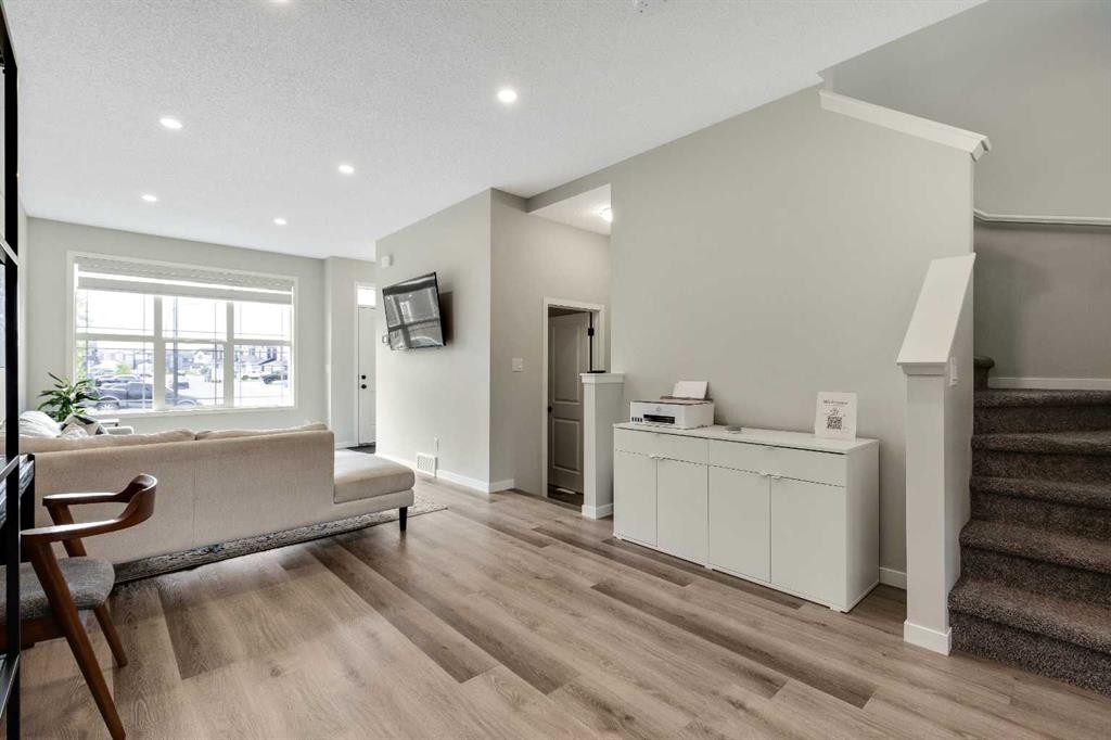 46 Creekstone Path Sw, Calgary, AB - Indoor