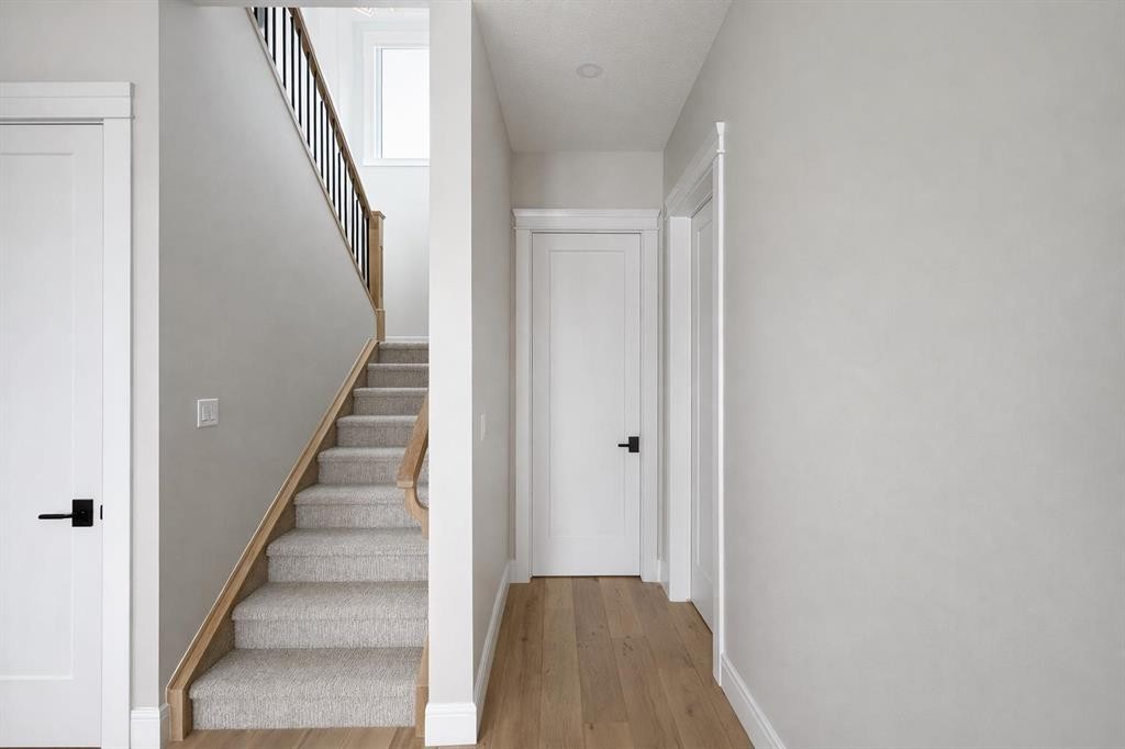 852 Dawson Point, Chestermere, AB - Indoor Photo Showing Other Room