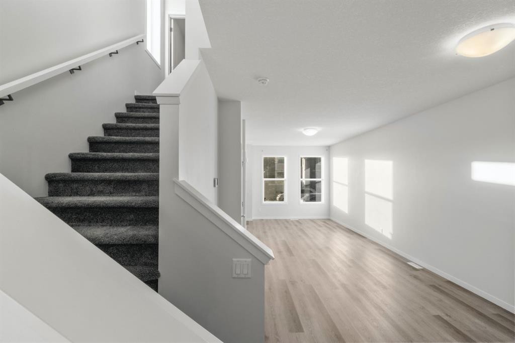 98 Cornerstone Link Ne, Calgary, AB - Indoor Photo Showing Other Room