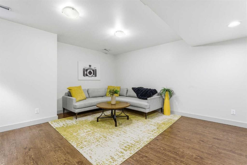 54 Wentworth Common Sw, Calgary, AB - Indoor