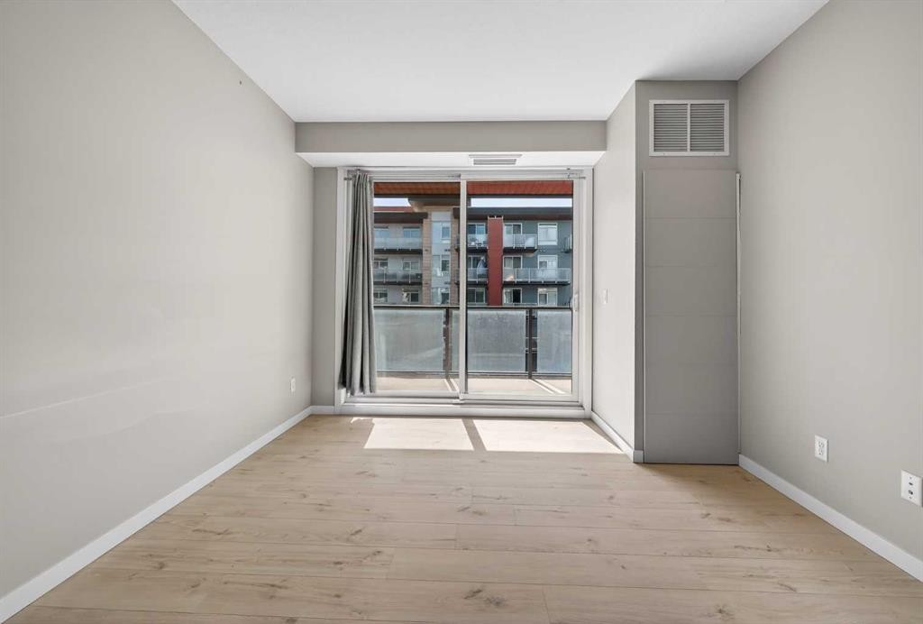 407-122 Mahogany Centre Se, Calgary, AB - Indoor Photo Showing Other Room