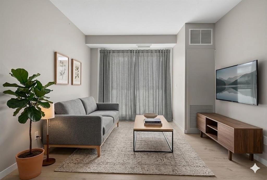 407-122 Mahogany Centre Se, Calgary, AB - Indoor Photo Showing Other Room