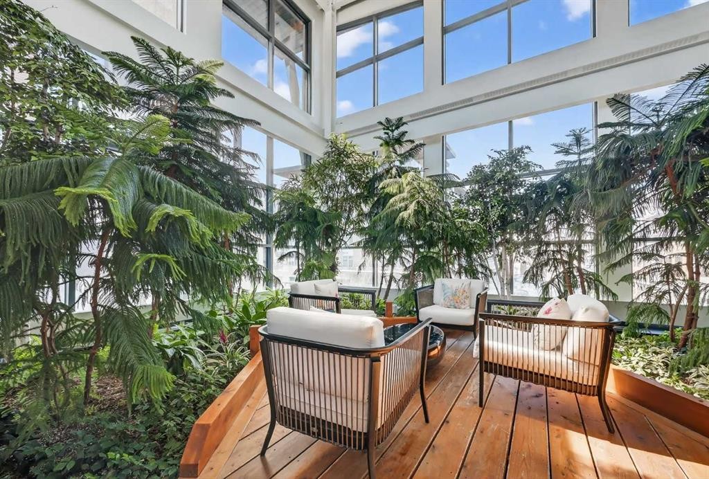 407-122 Mahogany Centre Se, Calgary, AB - Outdoor With Exterior