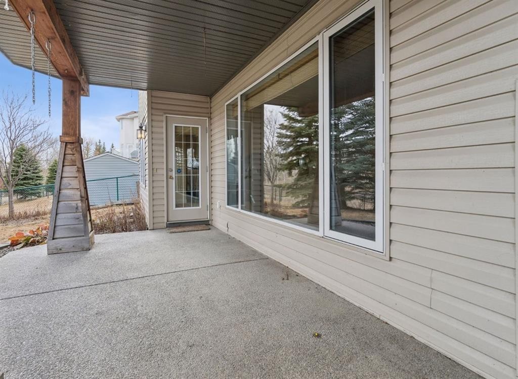 212 Springmere Place, Chestermere, AB - Outdoor With Exterior