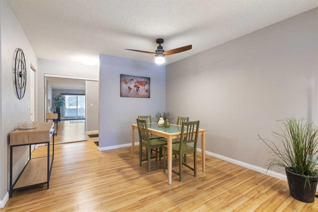 102-21 Dover Point Se, Calgary, AB - Indoor Photo Showing Dining Room