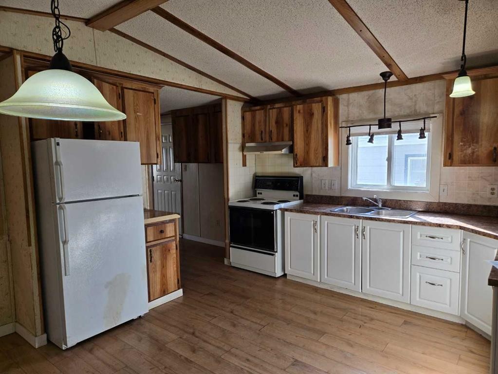 115 Sunset Way Ne, High River, AB