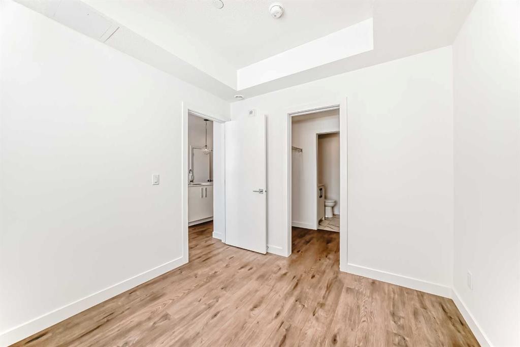 2309-63 Corner Glen Crescent Ne, Calgary, AB - Indoor Photo Showing Other Room