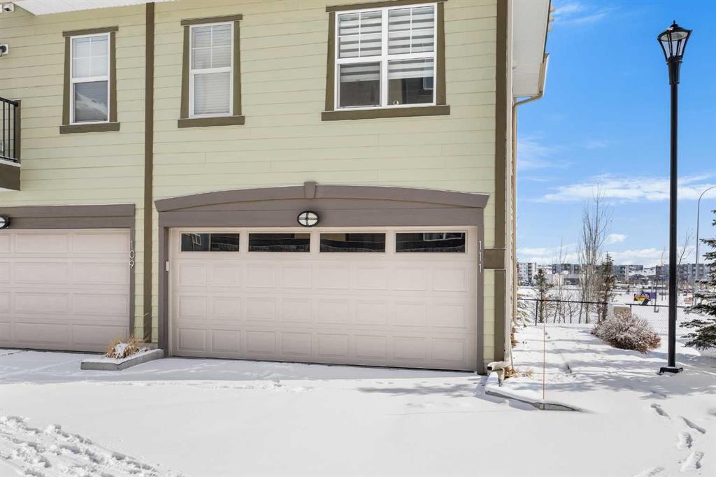 111 Evanscrest Gardens Nw, Calgary, AB - Outdoor With Exterior