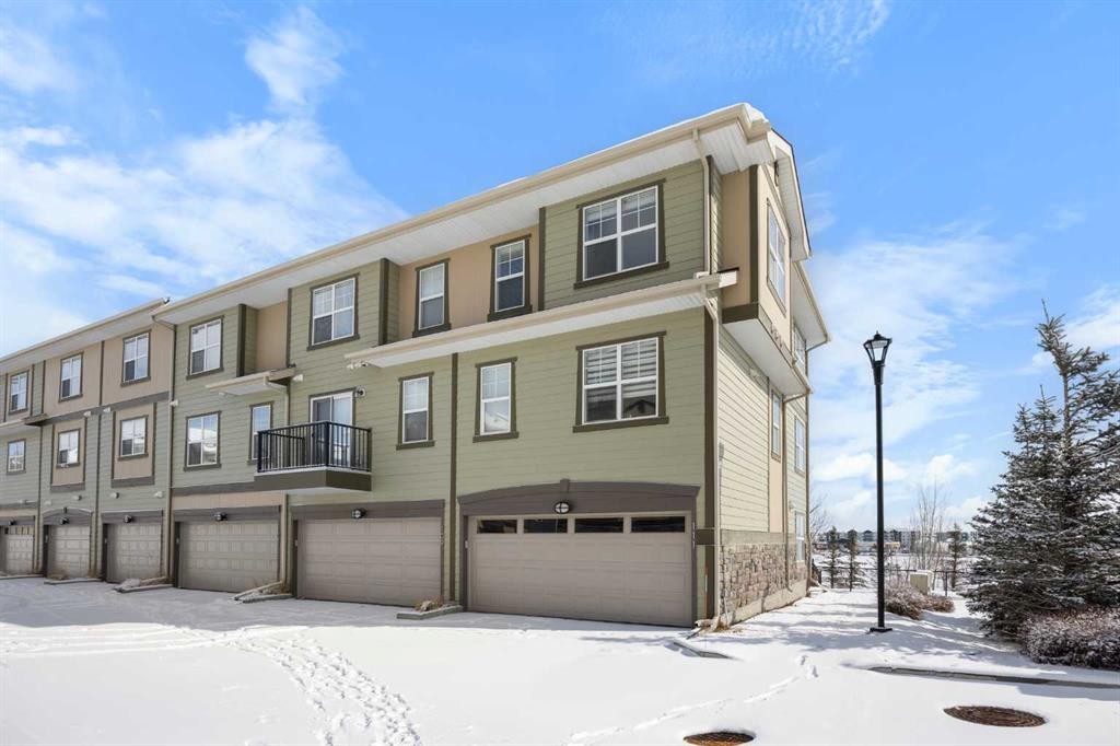 111 Evanscrest Gardens Nw, Calgary, AB - Outdoor