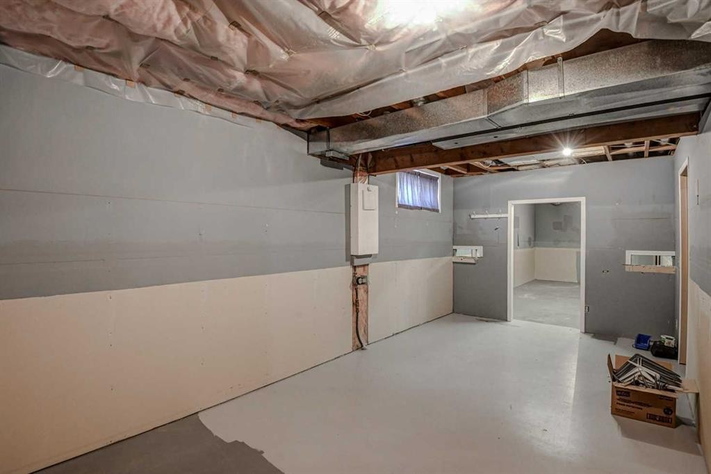 606 Diamond Court Se, Calgary, AB - Indoor Photo Showing Basement