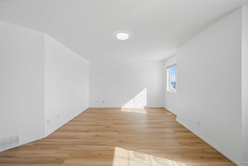 165 Saddlecrest Way Ne, Calgary, AB - Indoor Photo Showing Other Room